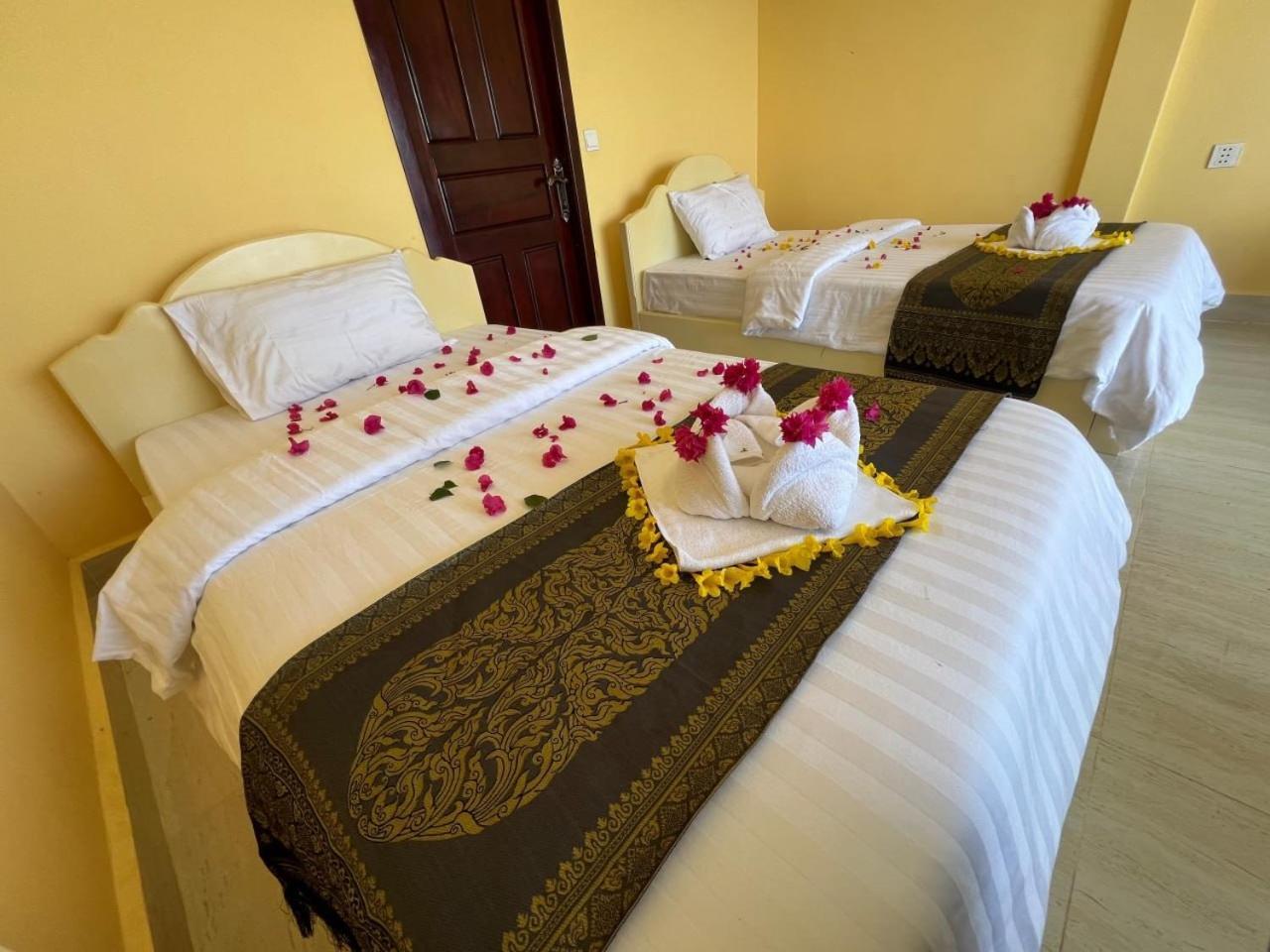 Thmorda Resort Koh Rong Sanloem Esterno foto