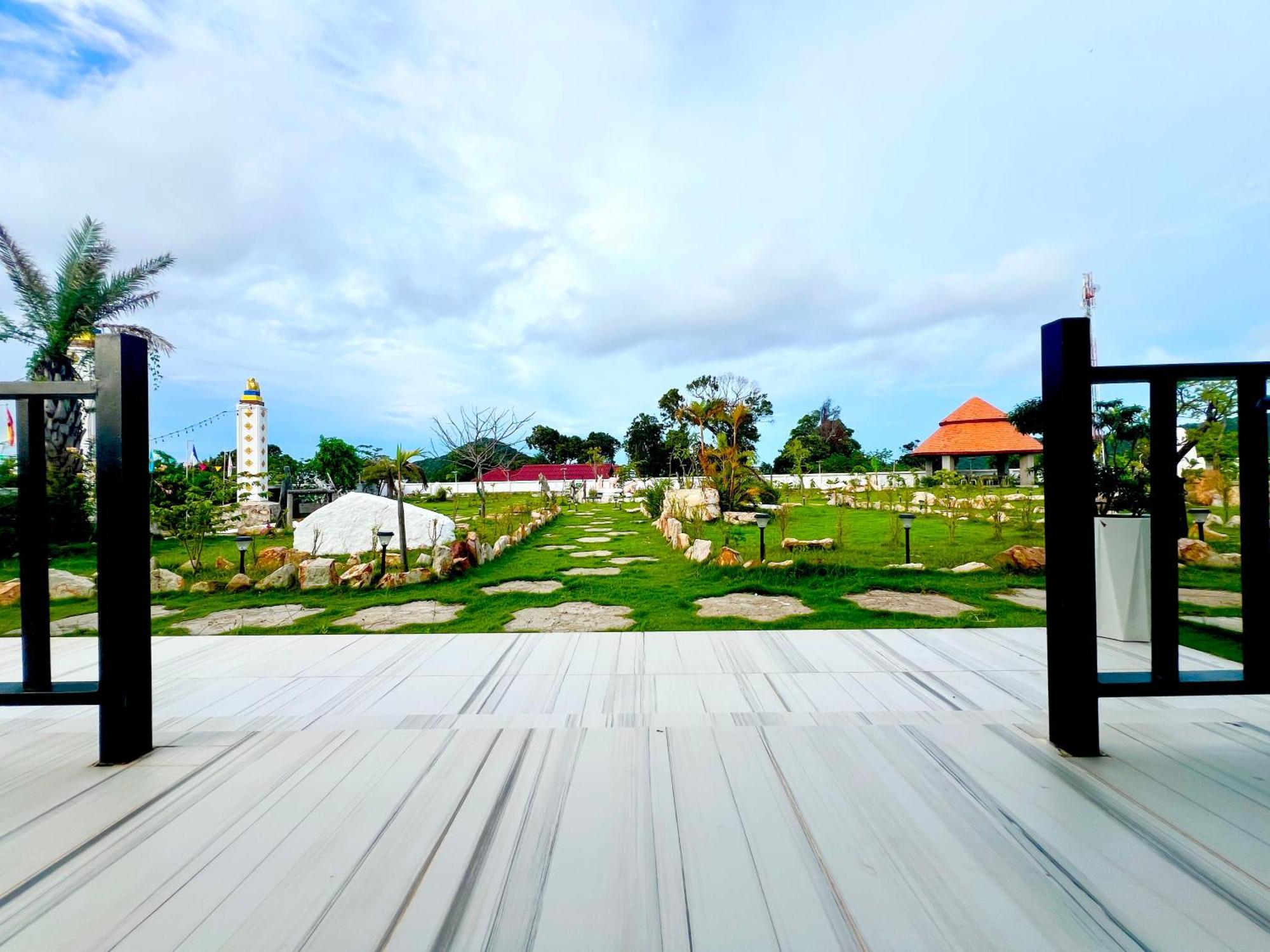 Thmorda Resort Koh Rong Sanloem Esterno foto