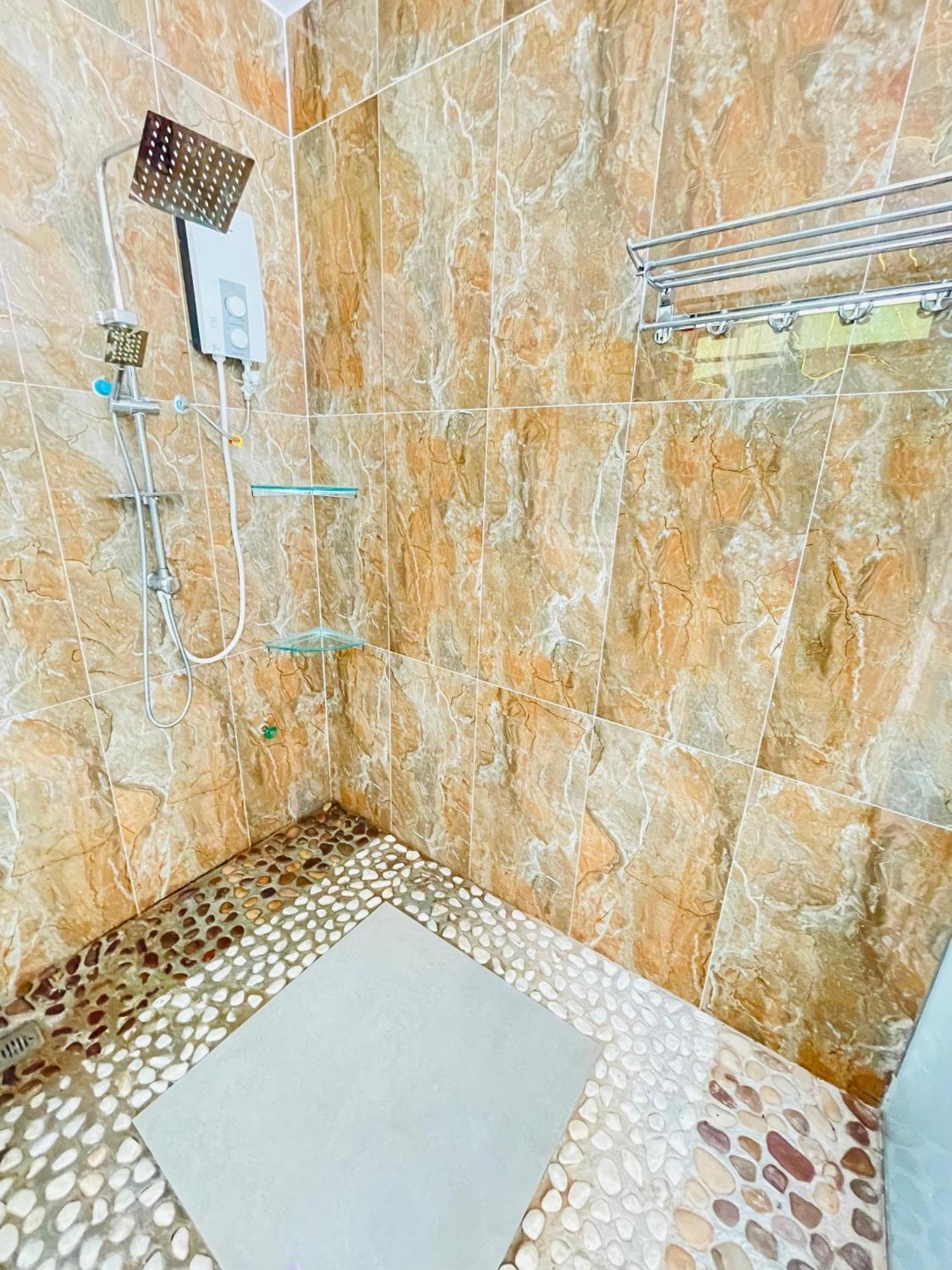 Thmorda Resort Koh Rong Sanloem Esterno foto